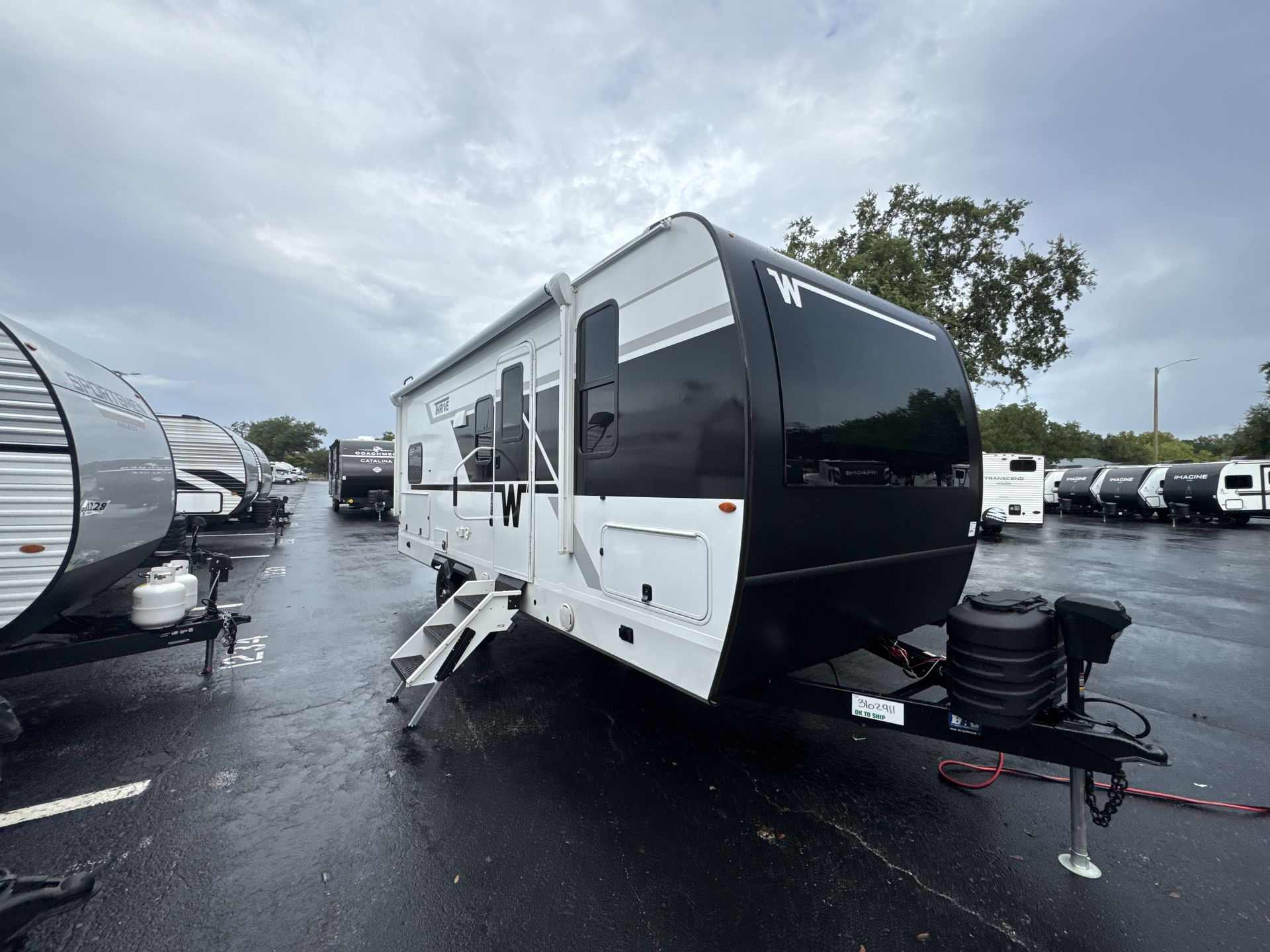 2026 Winnebago Thrive