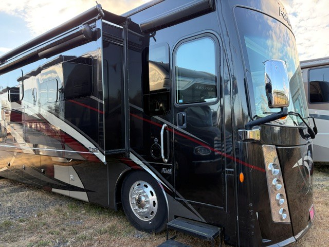 2019 Thor Motor Coach Aria 3901 - Image 2