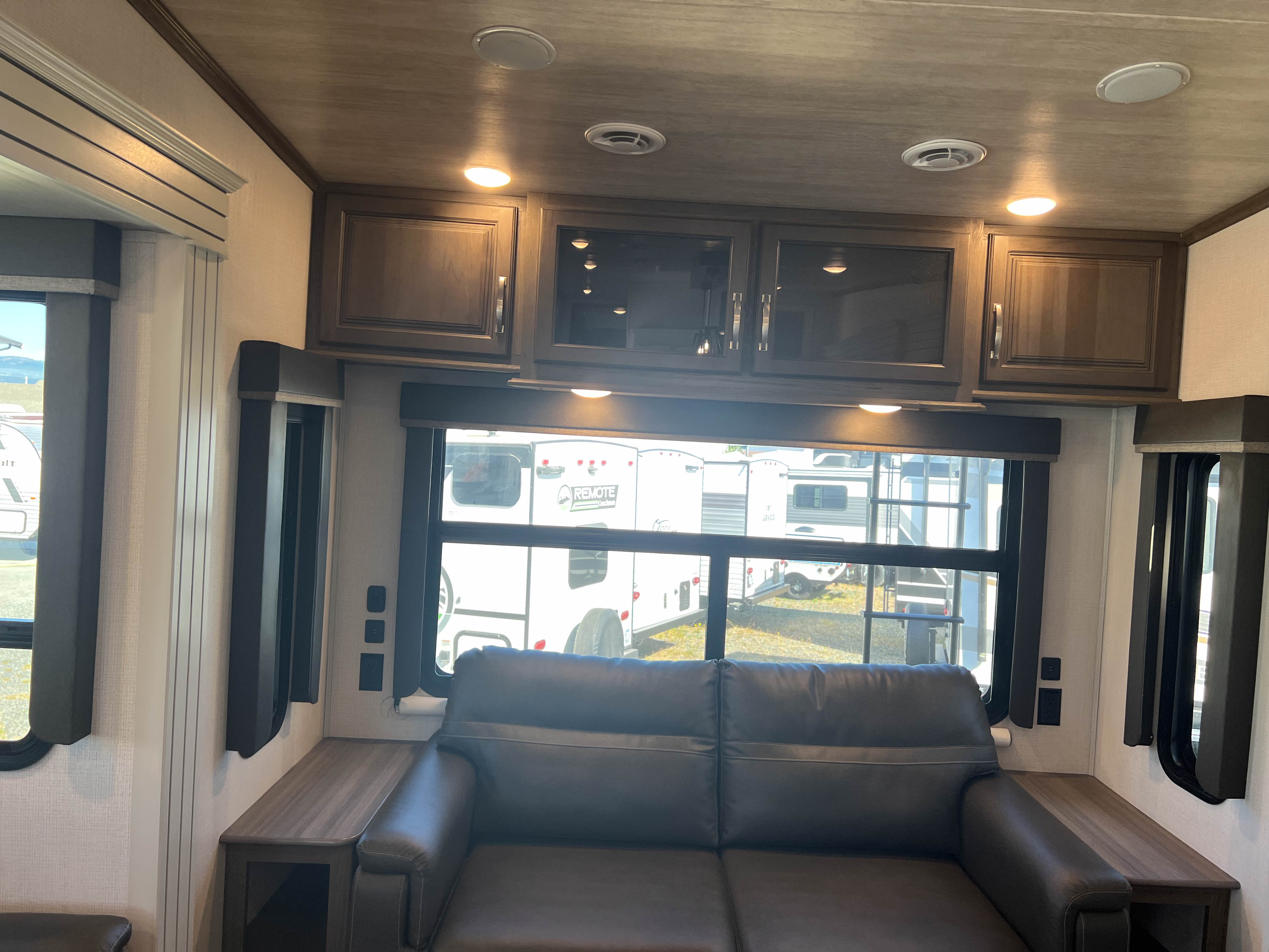 2022 Keystone Cougar East 290RLS - Image 24