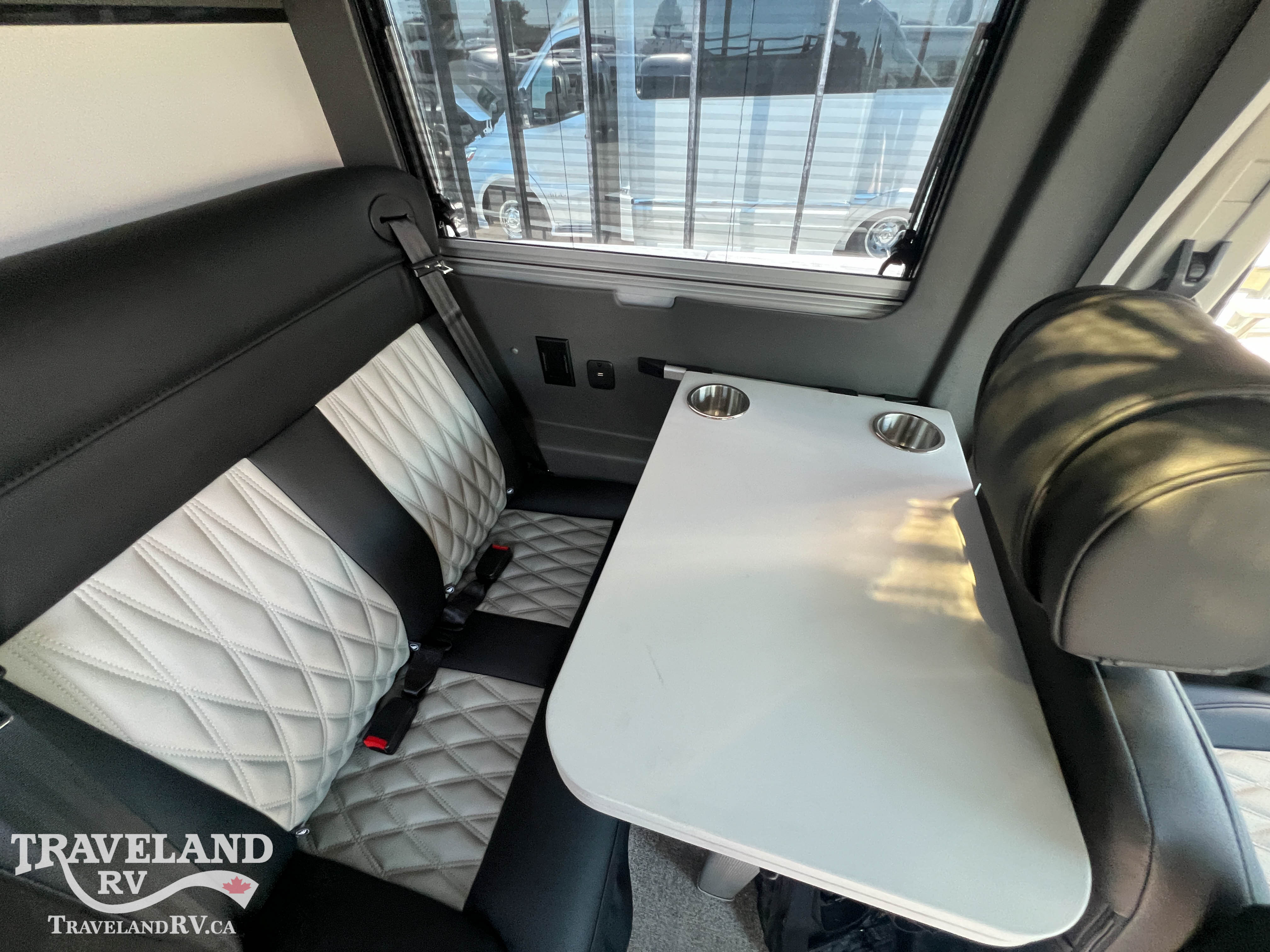 2027 Grand Design Lineage Series VT LVT1 - Image 7