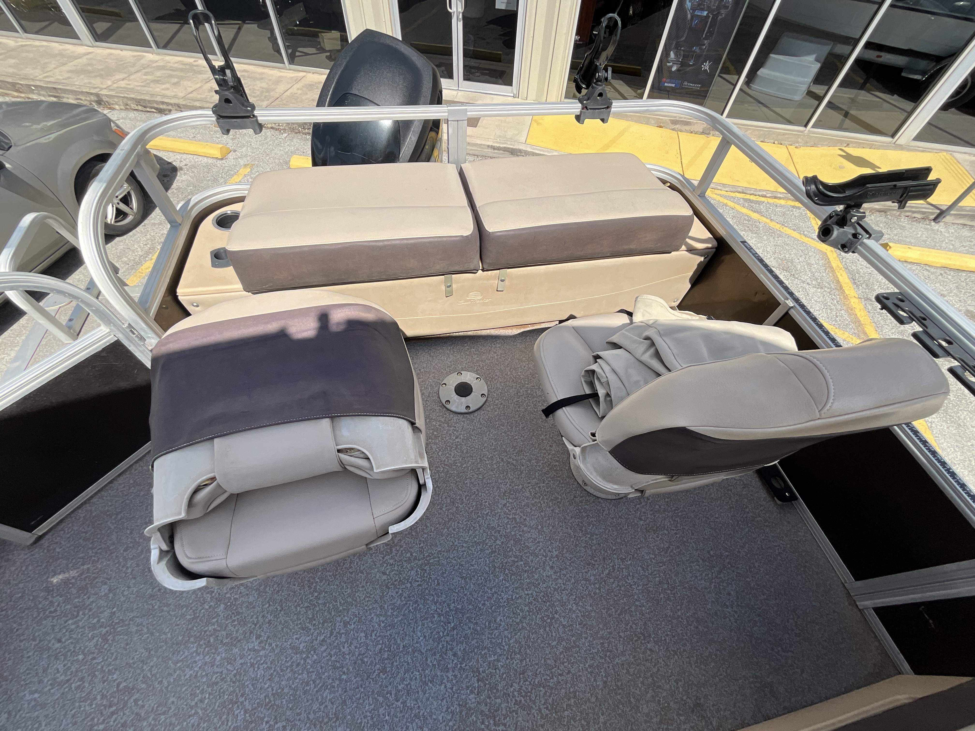 2018 TRACKER 2018 PARTY BARGE 24 XP3 - Image 9