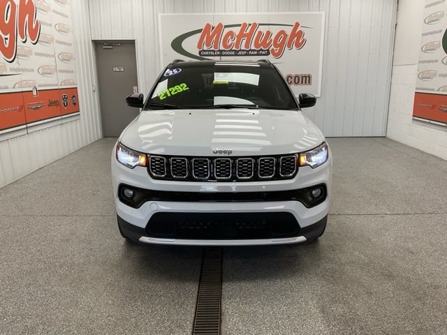 2025 Jeep Compass Limited 4x4 - Image 3