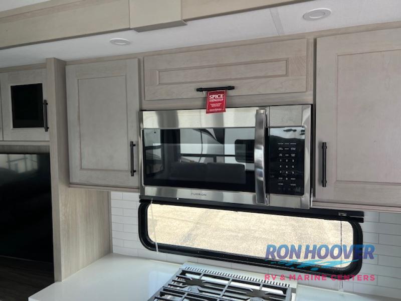 2026 GRAND DESIGN 3003RL - Image 10