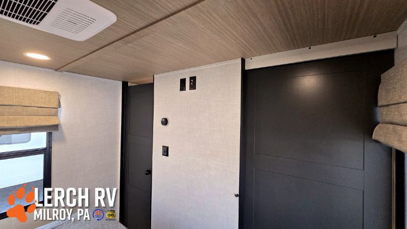 2026 Forest River Vibe 2800RL - Image 34