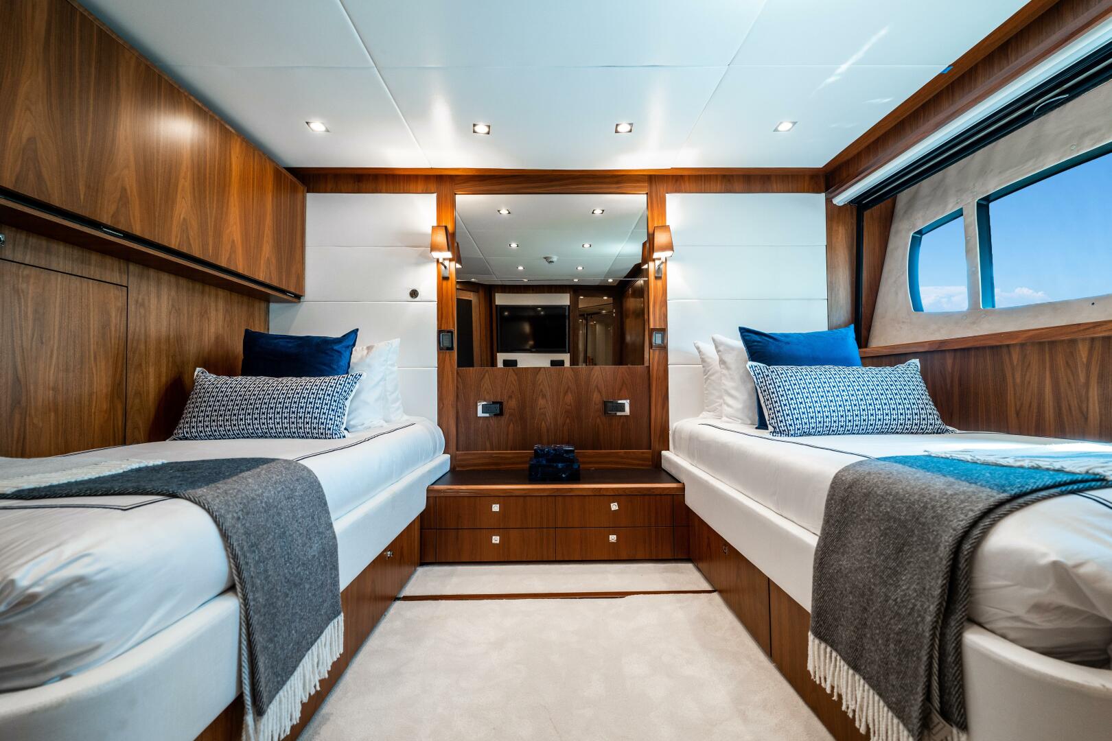2010 Sunseeker 40m - Image 25
