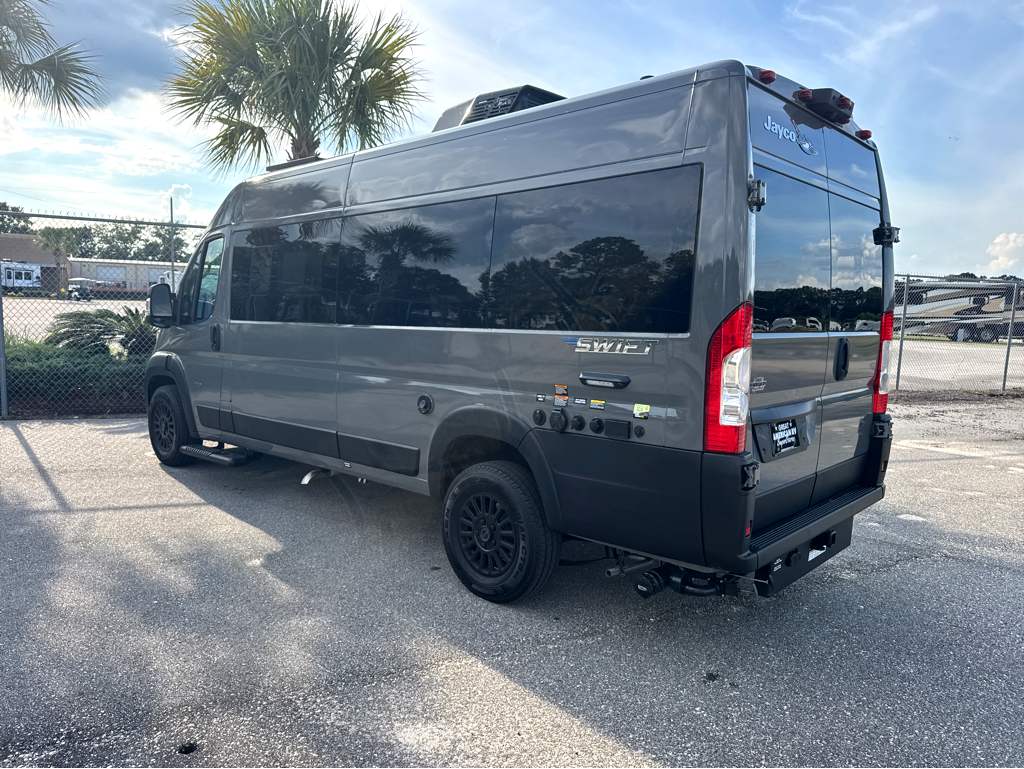 2027 JAYCO SWIFT 20T - Image 5