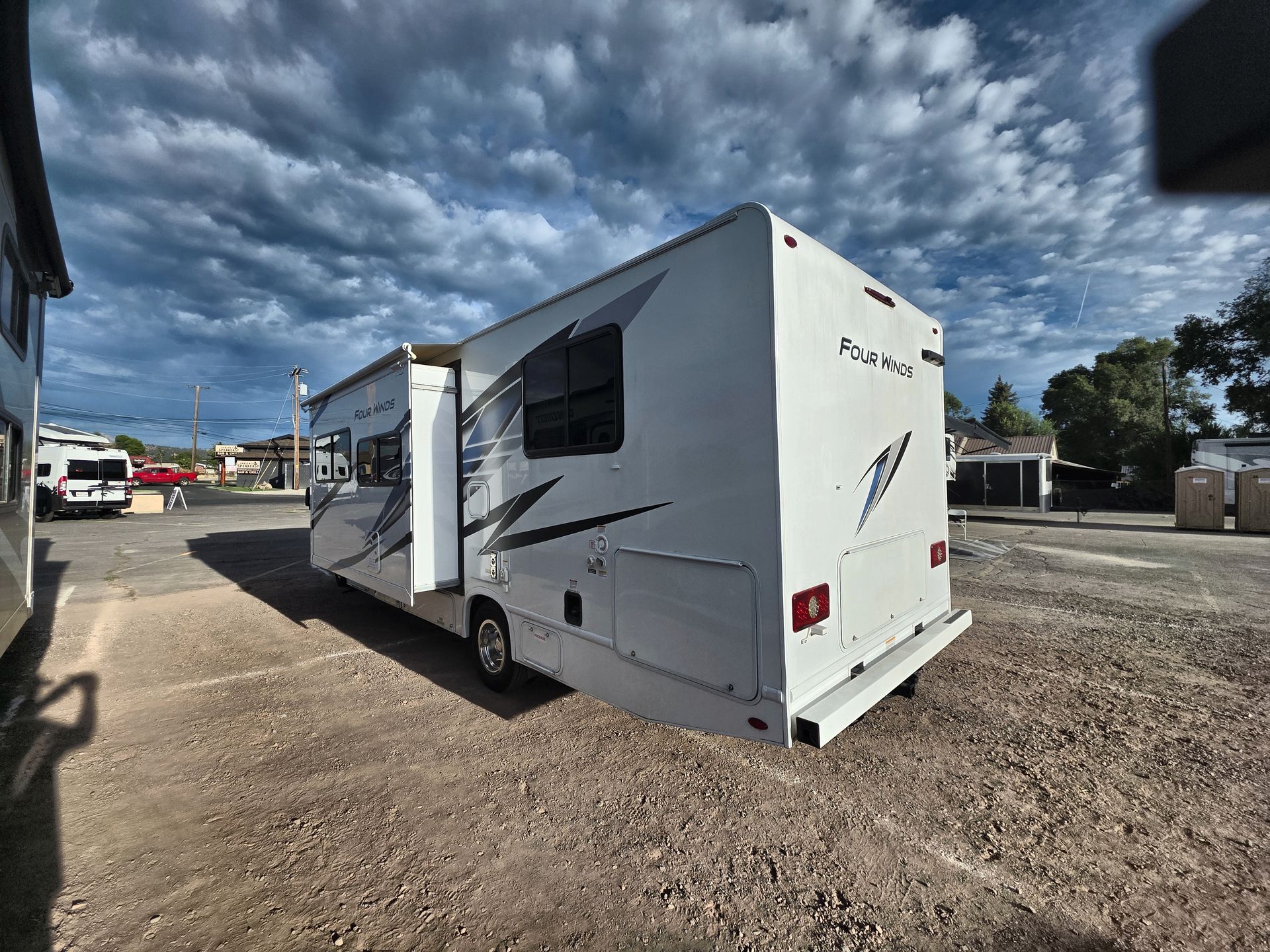 2025 Thor Motor Coach Four Winds 28Z - Image 6