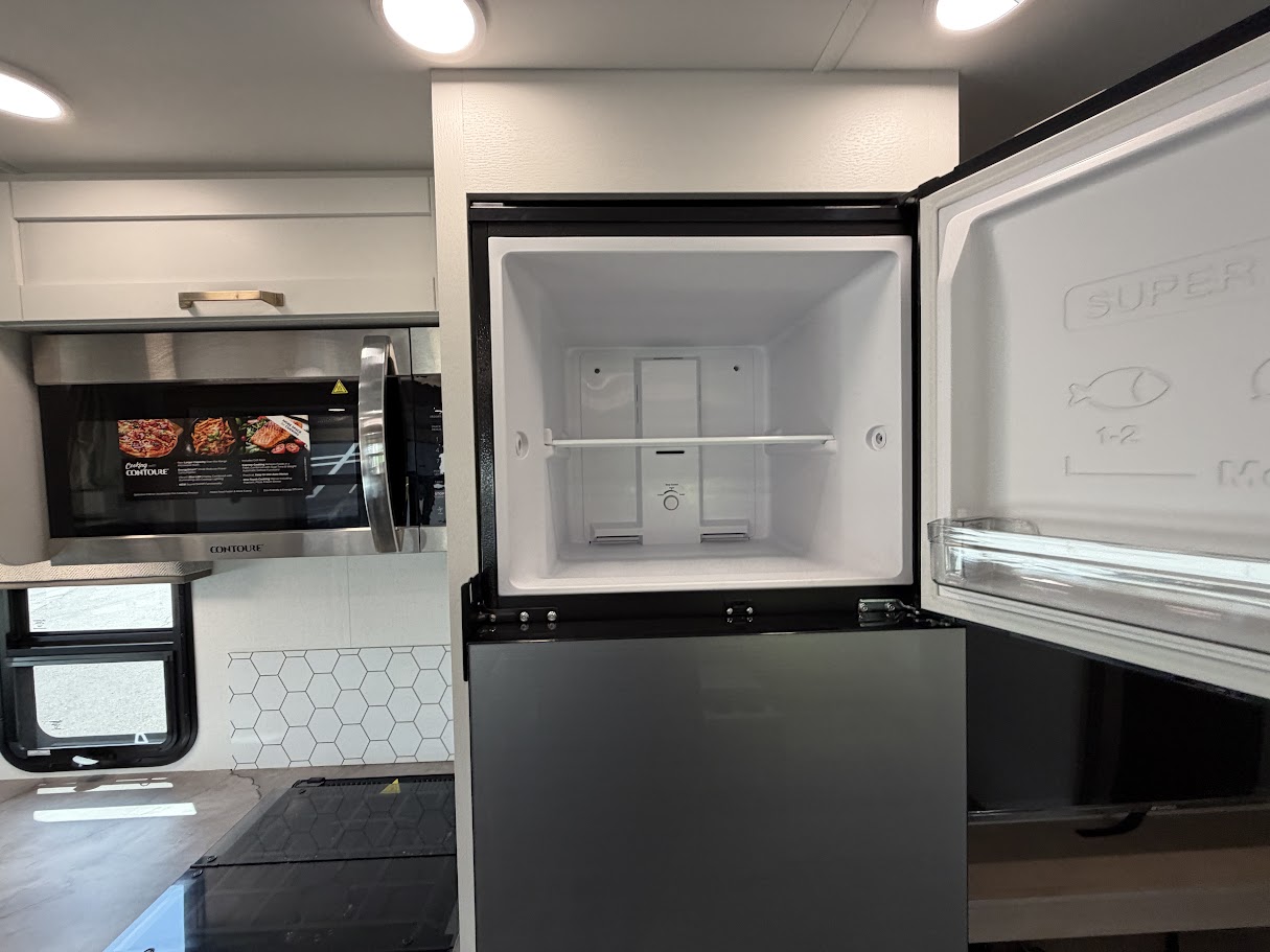 2027 JAYCO GREYHAWK 30Z - Image 23