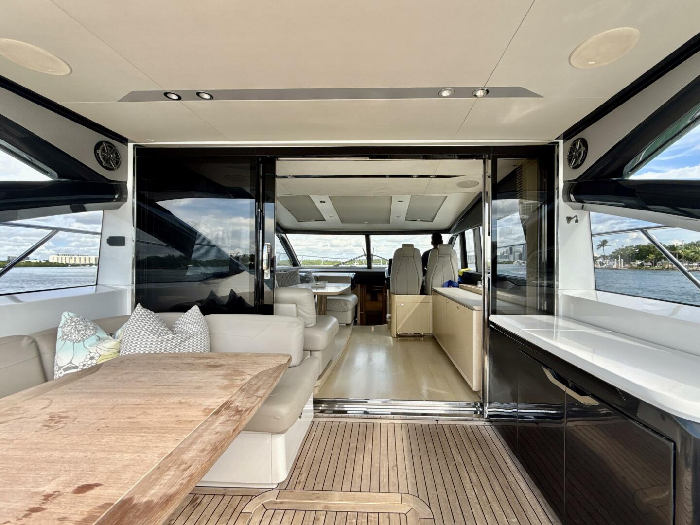 2017 Princess V58 - Image 55