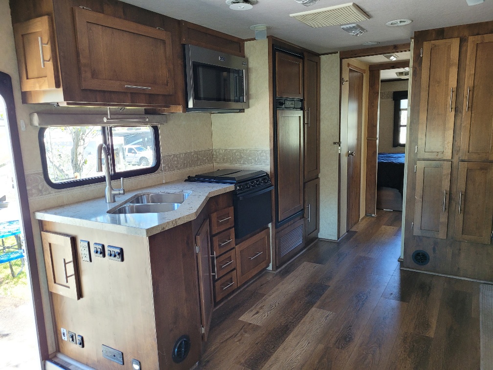 2006 Jayco Seneca HD 34 SS - Image 10