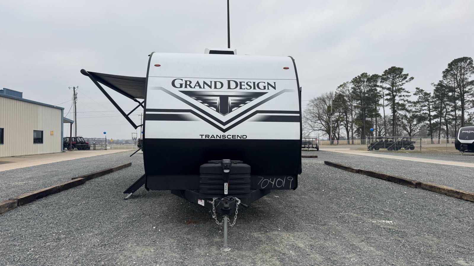 2026 Grand Design Transcend 325BHT - Image 2