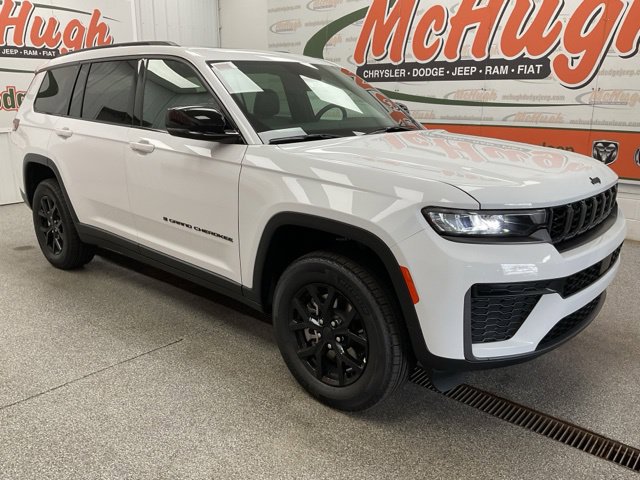 2026 Jeep Grand-Cherokee-L Laredo Altitude 4x4 - Image 33
