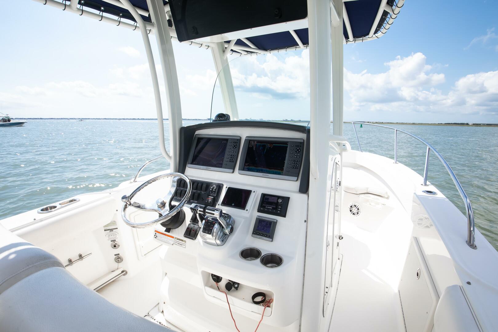 2010 Boston Whaler 250 Outrage - Image 5