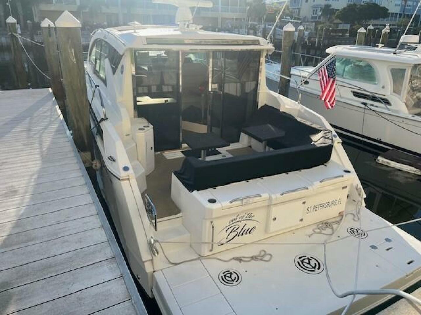 2018 Cruisers Yachts 42 Cantius - Image 6