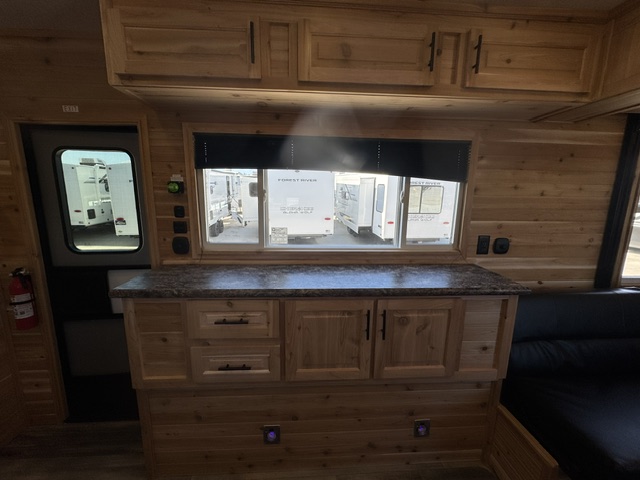 2027 ICE CASTLE RV EXTREME III 8X21 - Image 15