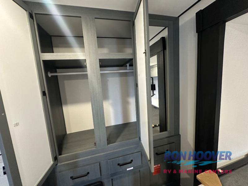 2026 PALOMINO 403LFT - Image 10