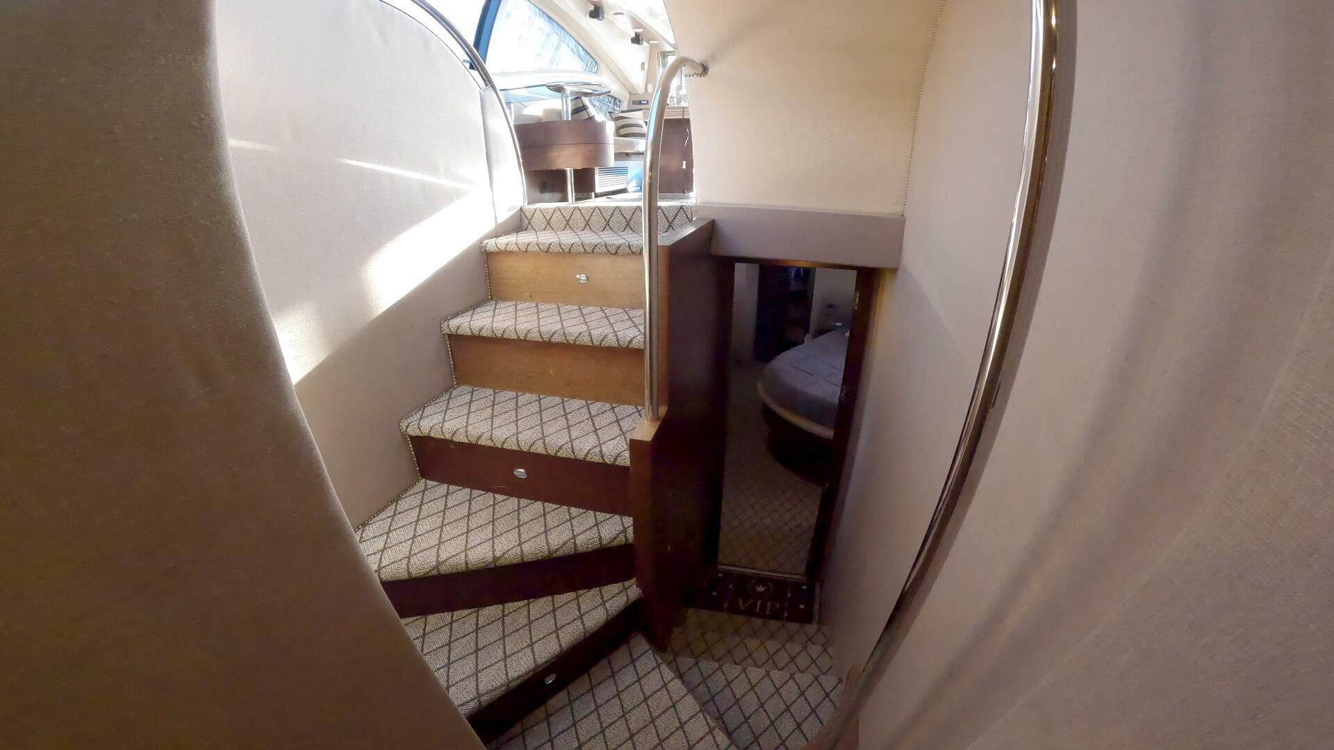 2011 Azimut 68S - Image 19