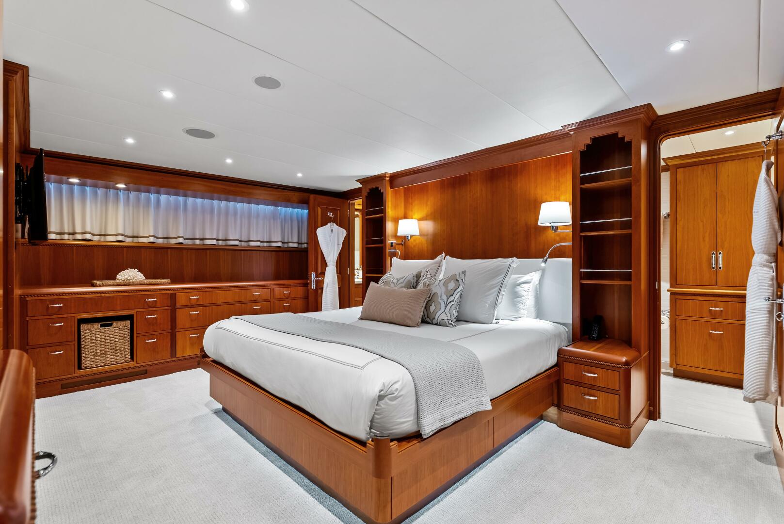 1998 Burger Raised Pilothouse - Image 22