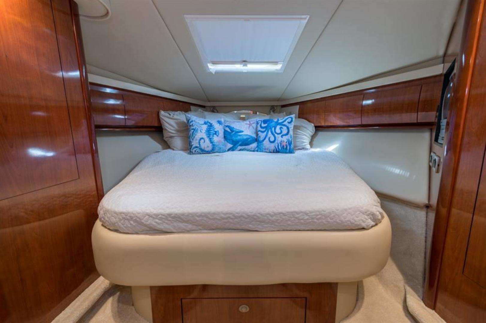 2004 Sea Ray 420 Sundancer - Image 11