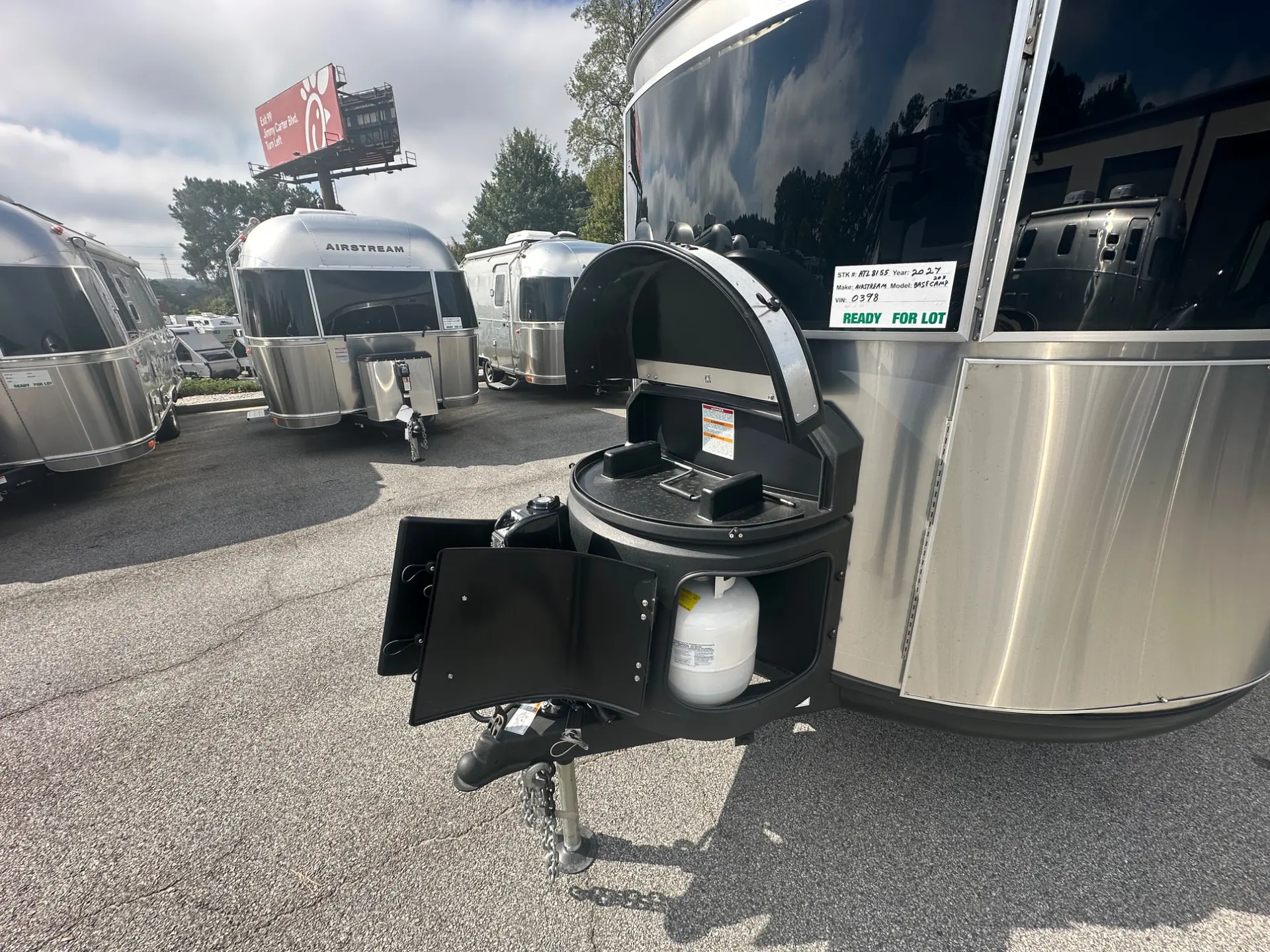 2027 Airstream Basecamp 20X - Image 8