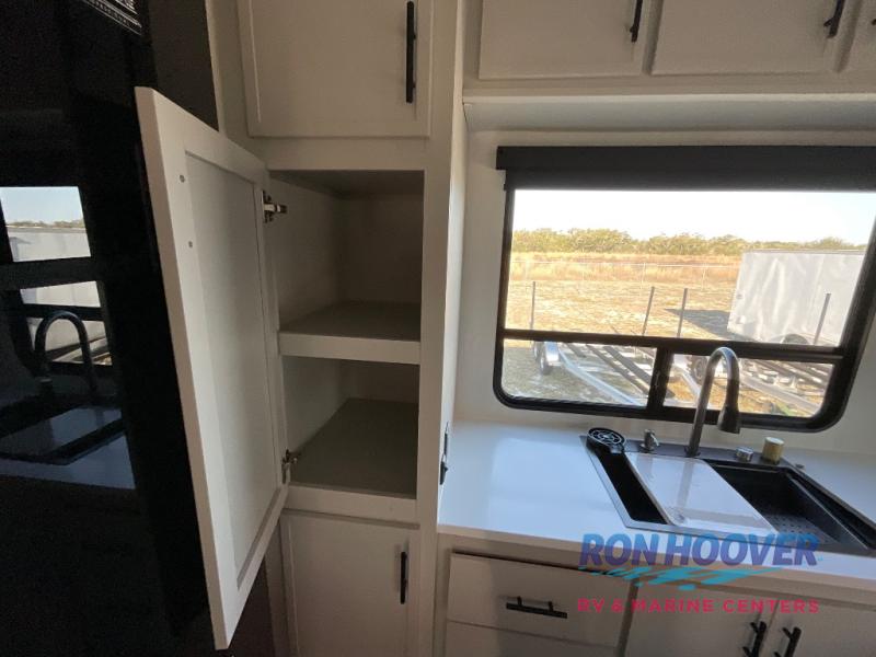2026 FOREST RIVER 38BNB - Image 21