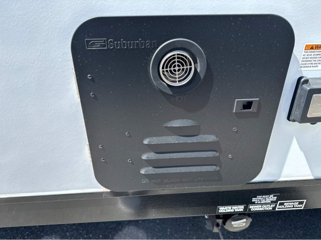 2026 VENTURE RV SPORTTREK STINGER 232VRL - Image 9