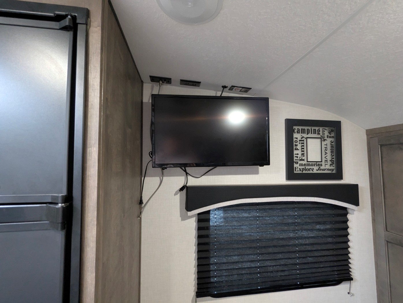 2023 Venture RV Sonic Lite 150VRK - Image 14