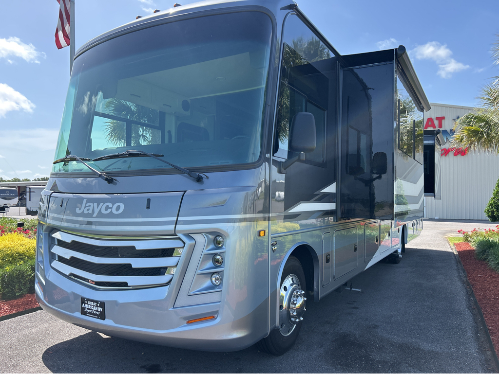 2027 JAYCO PRECEPT 36C - Image 2