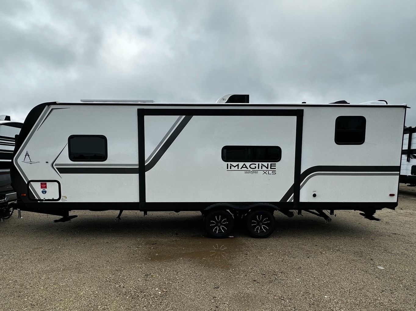 2027 Grand Design Imagine XLS 25DBE - Image 2