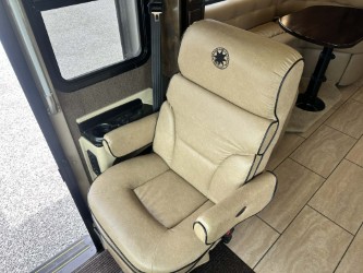 2017 TIFFIN ALLEGRO BREEZE 32BR - Image 13