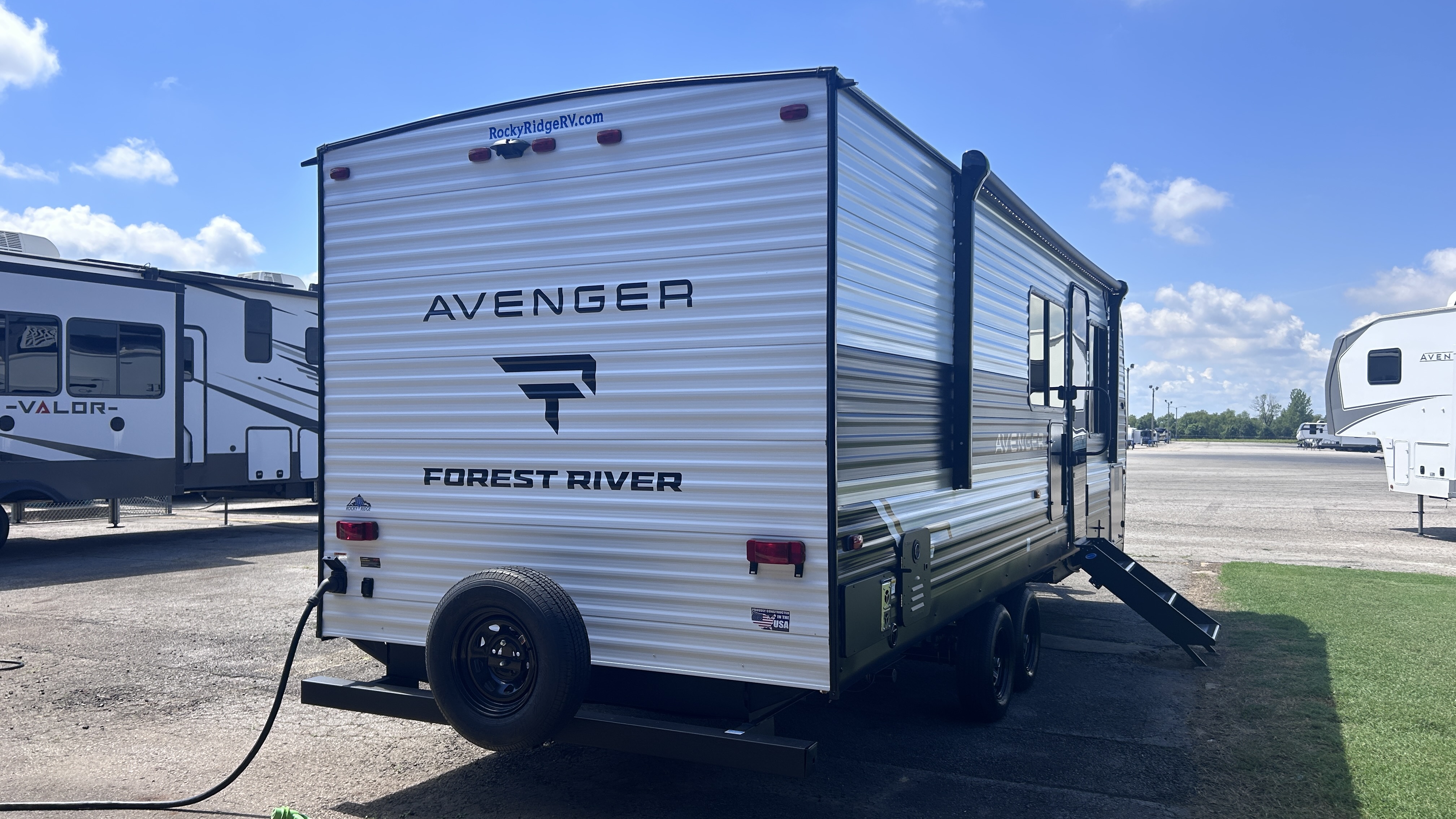 2026 Prime Time Avenger 25DBS - Image 8