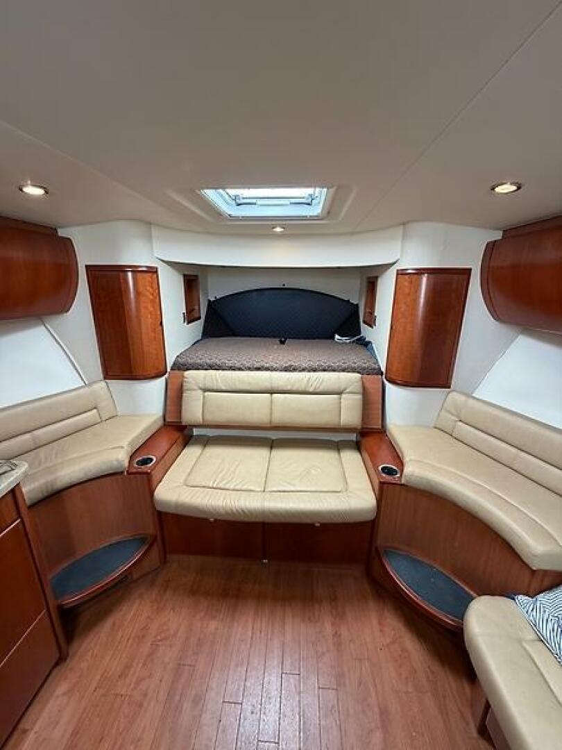 2011 Luhrs 37 IPS Canyon Series - Image 22