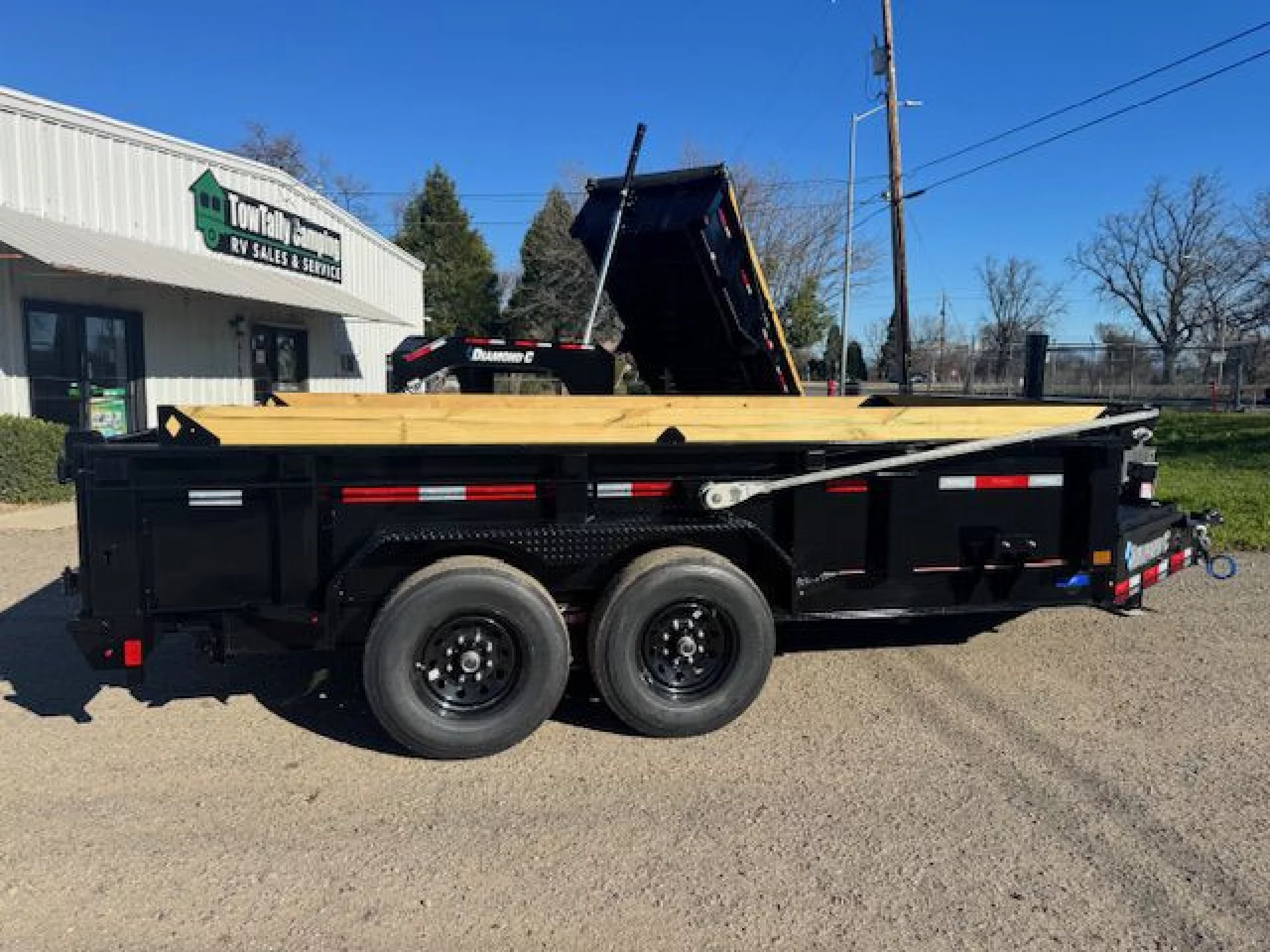 2026 DIAMOND C TRAILERS DIAMOND C LPT 207 HEAVY DUTY 14X82 24 SIDES - Image 2