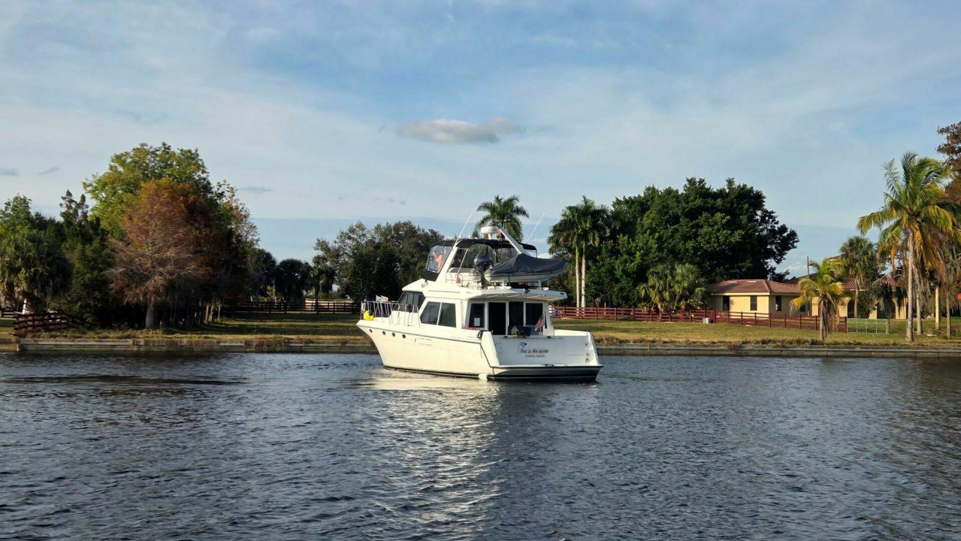 1998 Navigator 5300 - Image 5