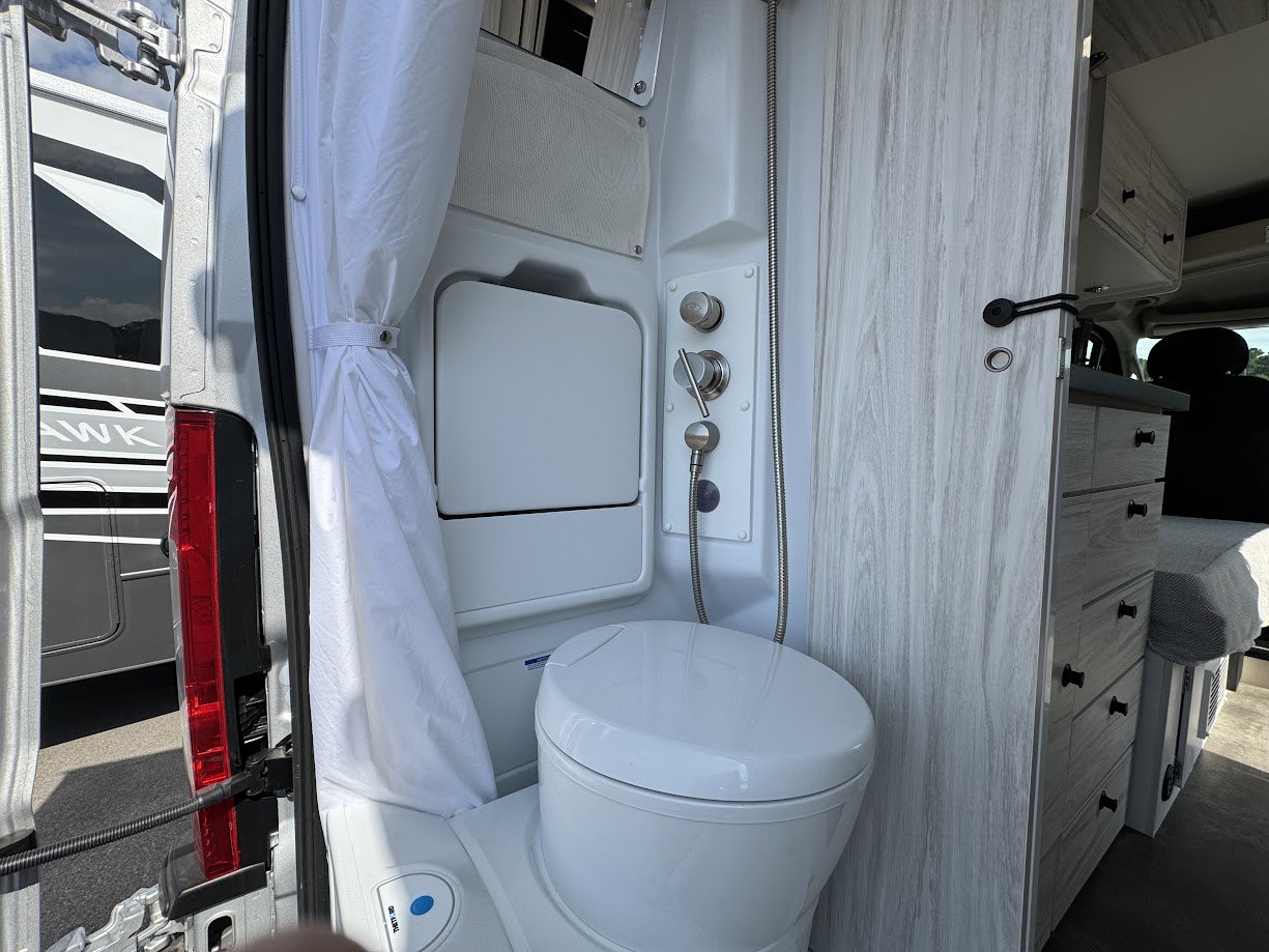 2026 JAYCO COMET 18C - Image 35