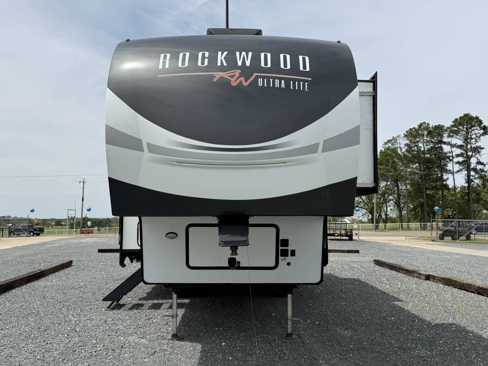 2022 Forest River Rockwood Ultra Lite 2883WS - Image 2