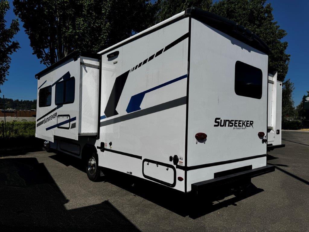 2026 Forest River Sunseeker LE 2550DSLE - Image 4