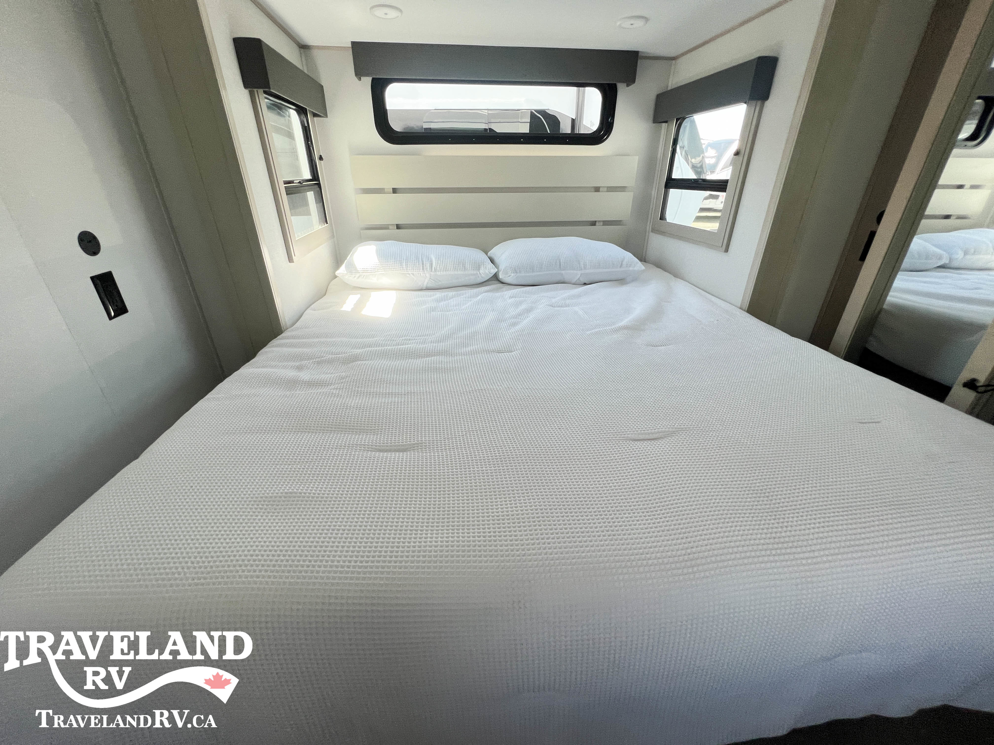 2025 Grand Design Solitude 310GK - Image 21
