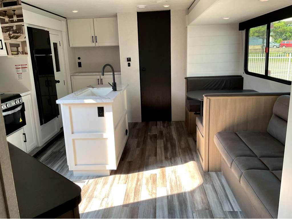 2026 JAYCO Jay Flight SLX 333 BTS  - Image 7