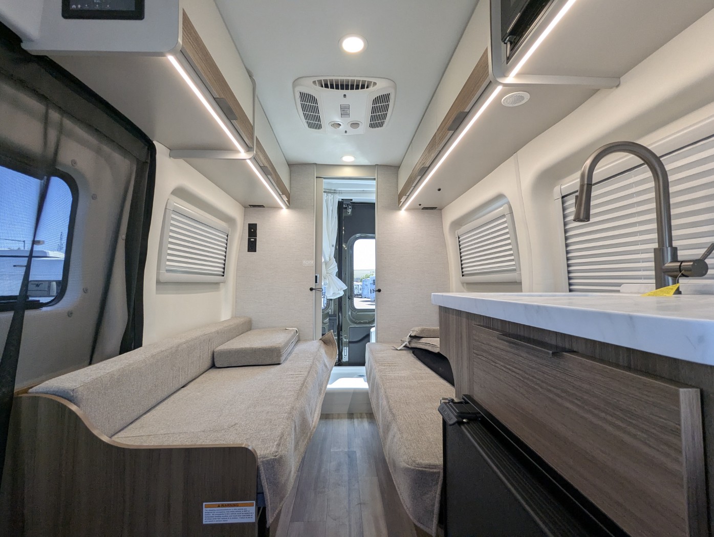 2027 Thor Motor Coach Talavera 1930 - Image 24