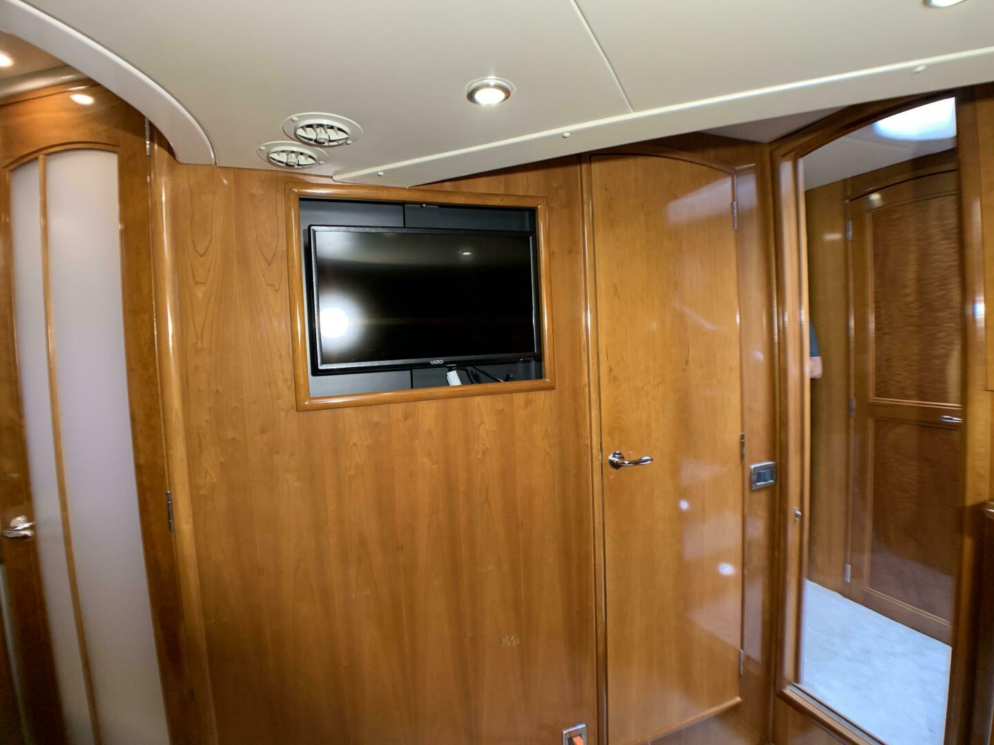 2006 Carver 56 Voyager - Image 76