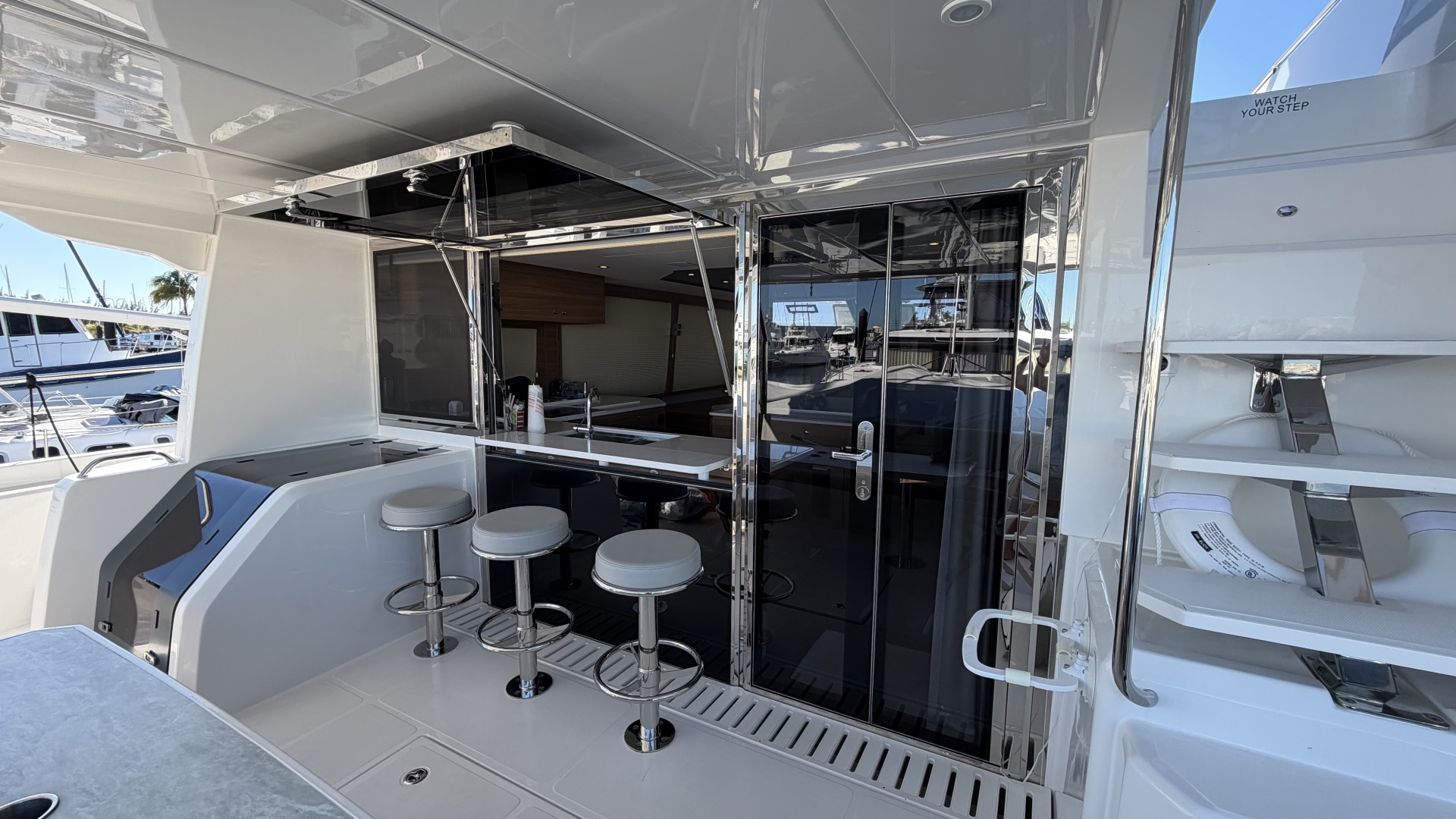 2025 Aquila 54 ENCLOSED BRIDGE - Image 17