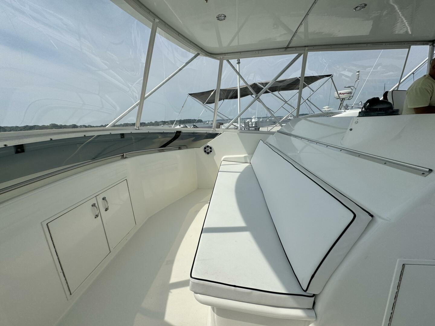 1994 Hatteras 54 Yacht - Image 13