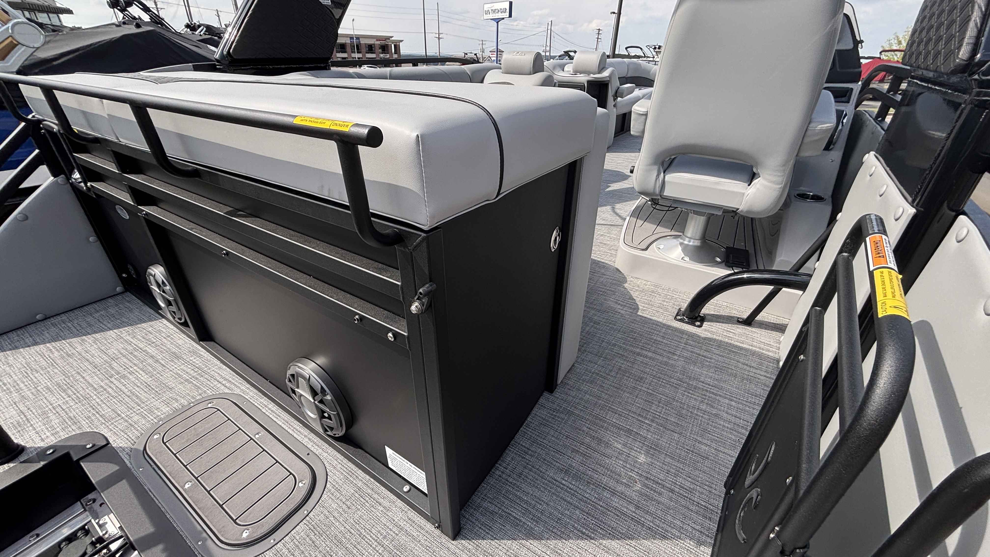 2026 JC Tritoon NepToon 27TT Sport - Image 5