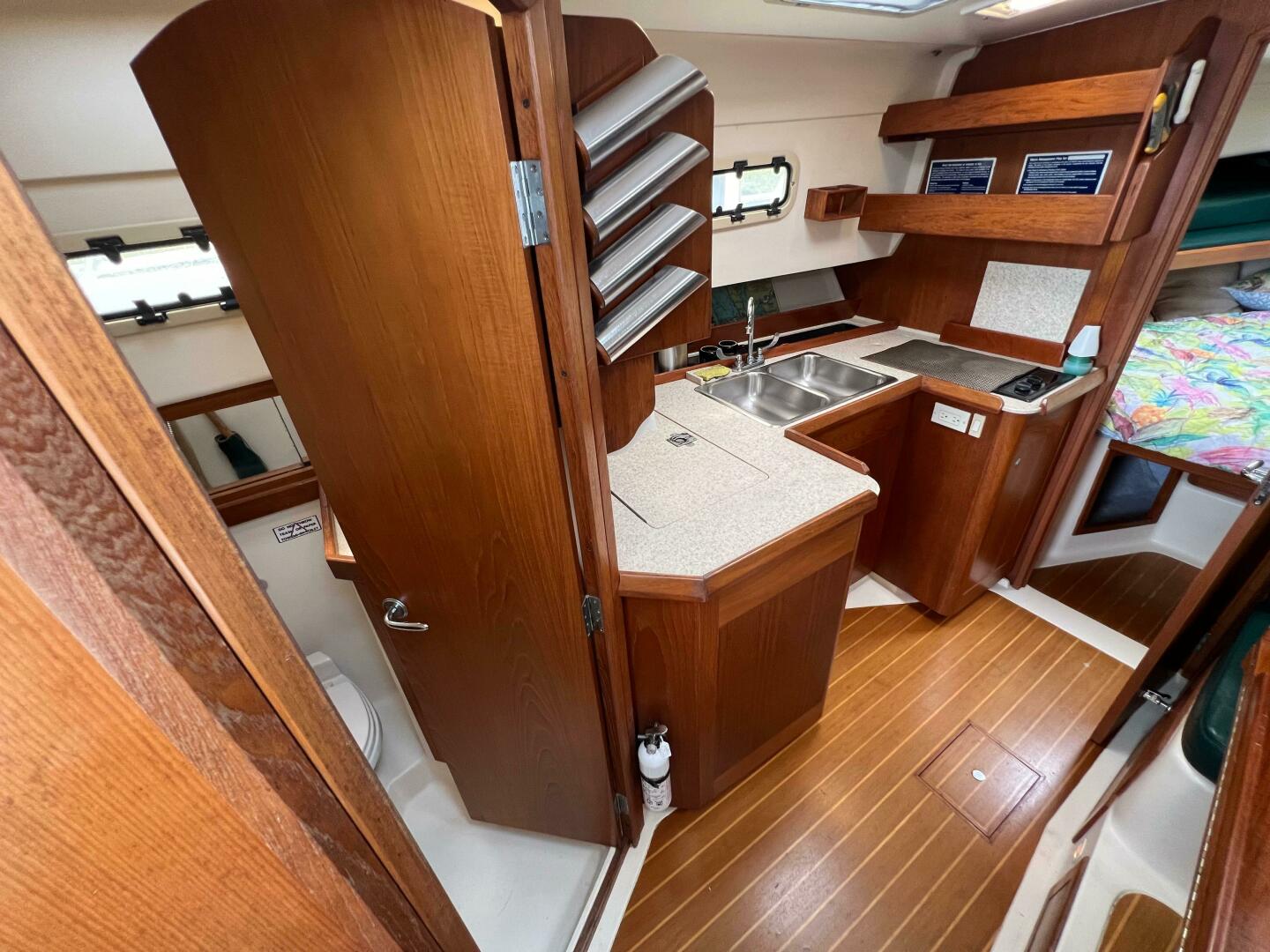 2000 Mainship Pilot 34 - Image 14
