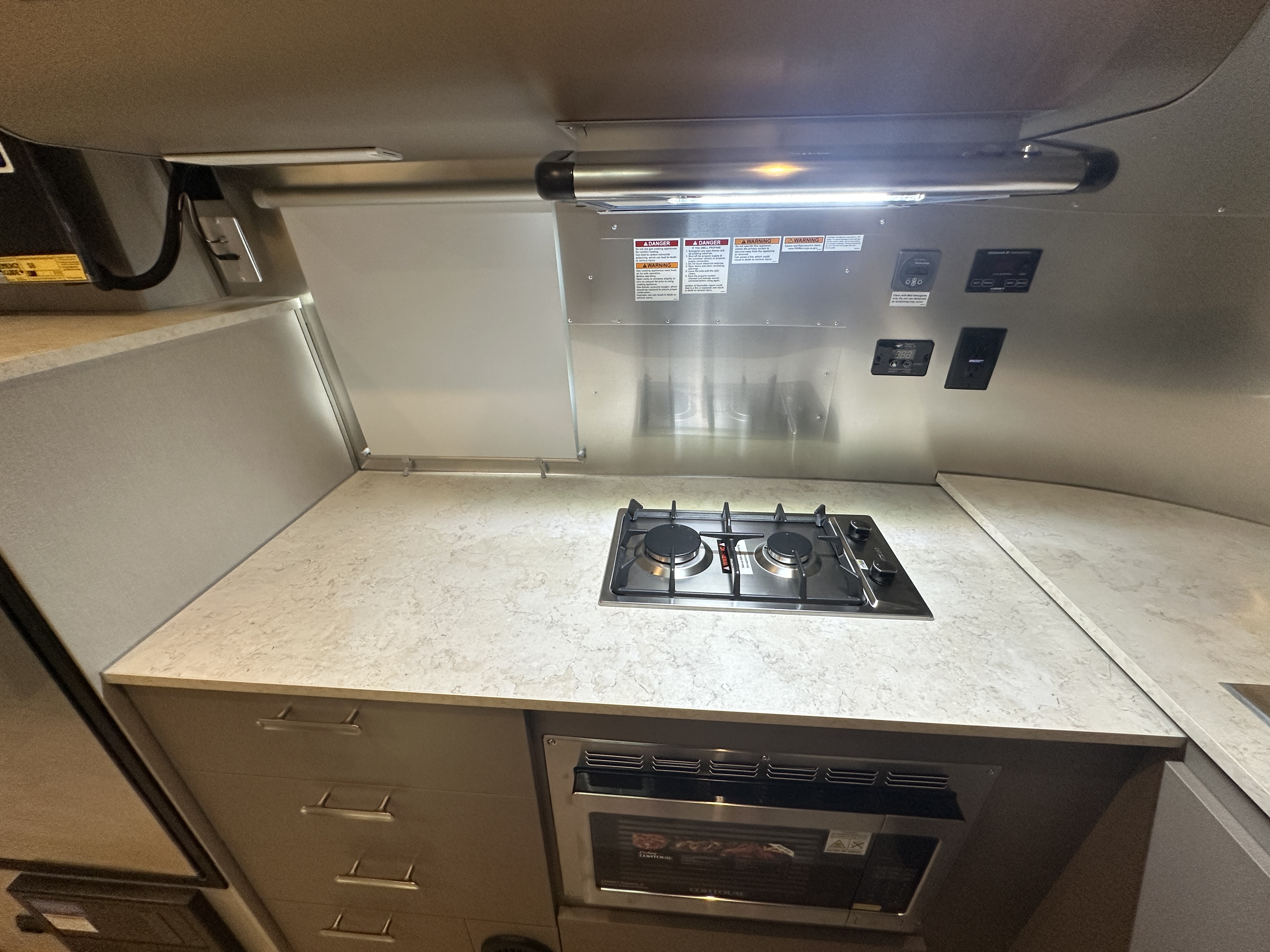 2027 Airstream Caravel 20FB - Image 17