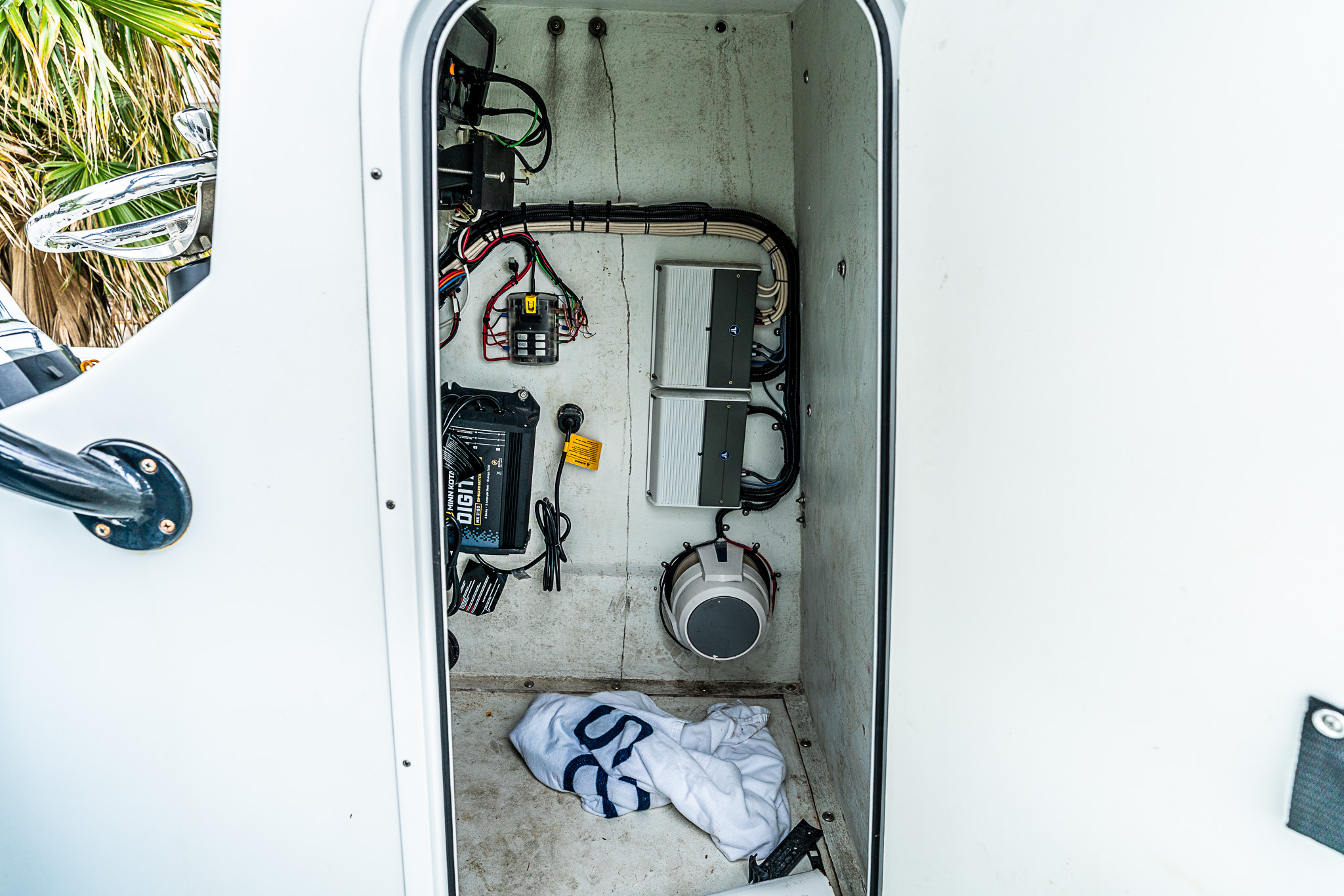 2021 ANDROS 2021 TARPON 26 - Image 12