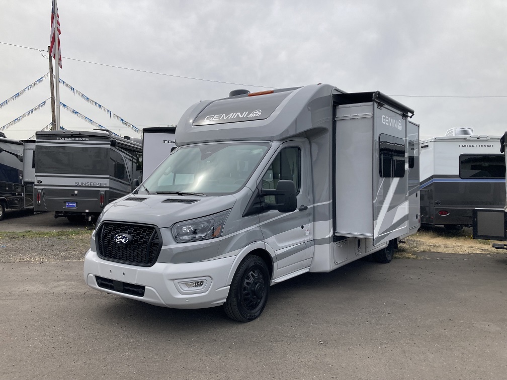 2027 Thor Motor Coach Gemini Trip 24KB - Image 3