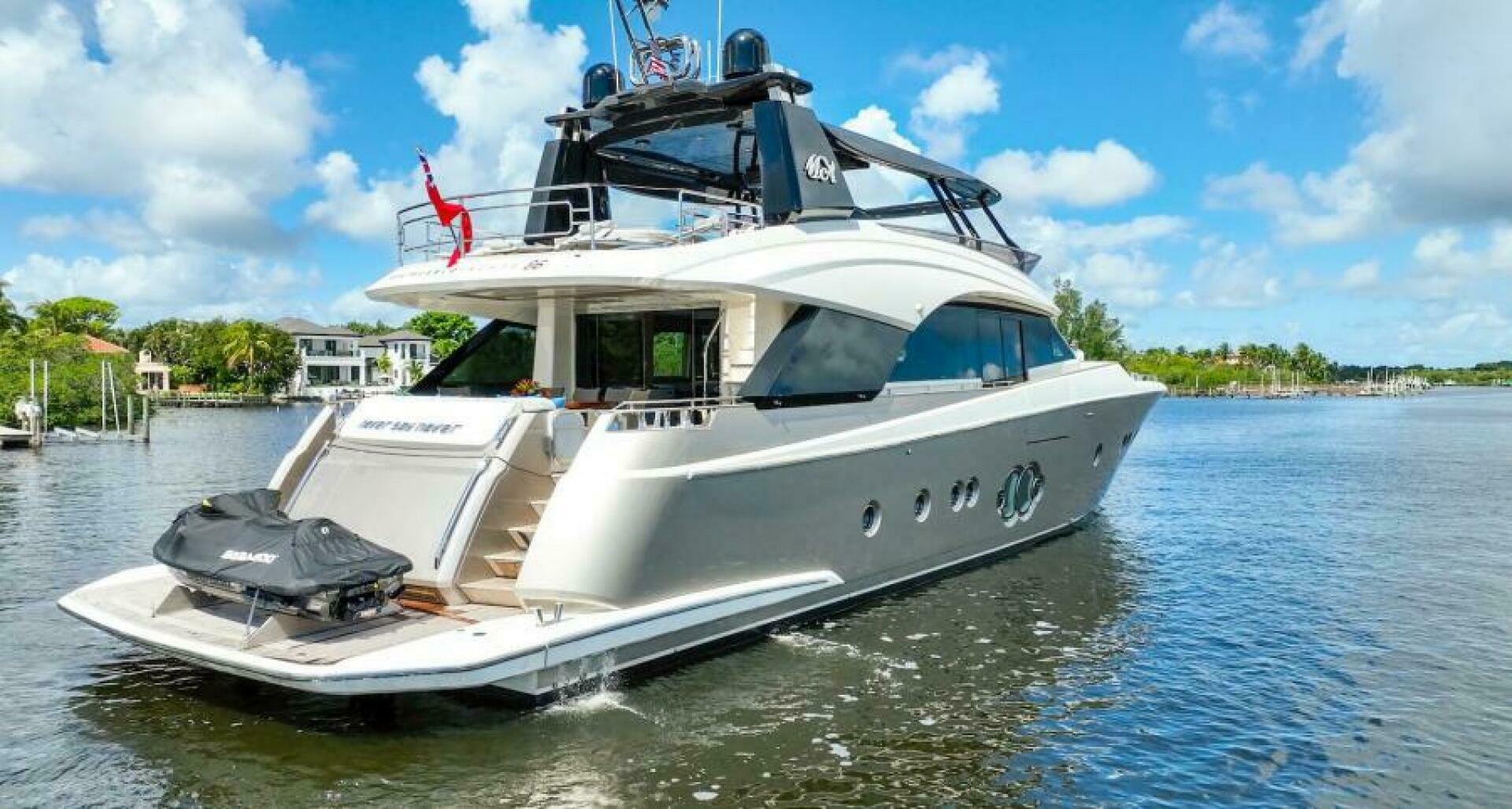 2015 Monte Carlo Yachts MCY86 - Image 8