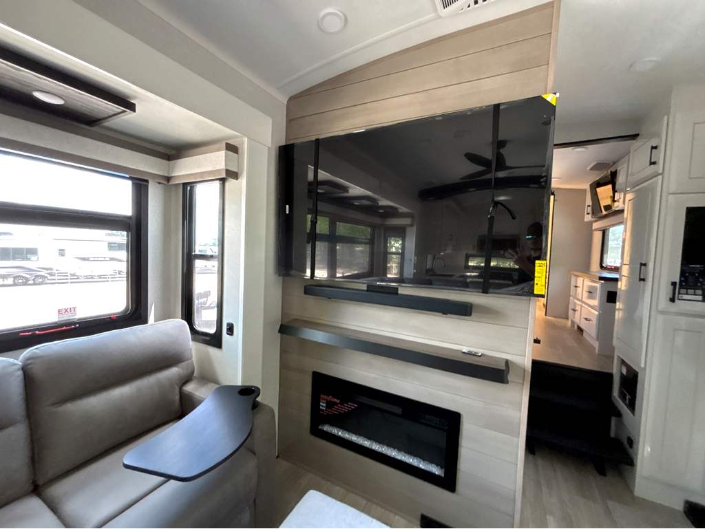 2026 JAYCO PINNACLE 38FBRK - Image 11